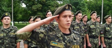 Що відбувалось з правами військовослужбовців у 2016 році?