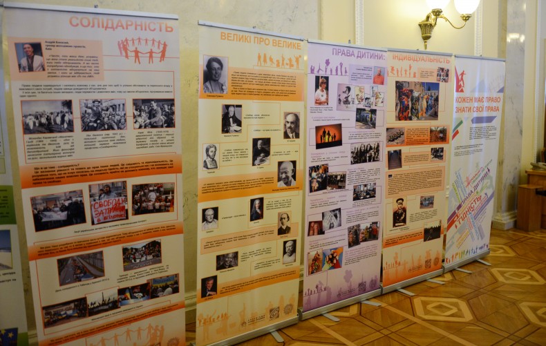 Stands of the travelling exhibition