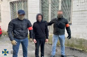 «Добивав поранених»: СБУ відкрила справу проти бойовика «ДНР» за тероризм, адвокат УГСПЛ не згоден: вбивство полонених —  воєнний злочин